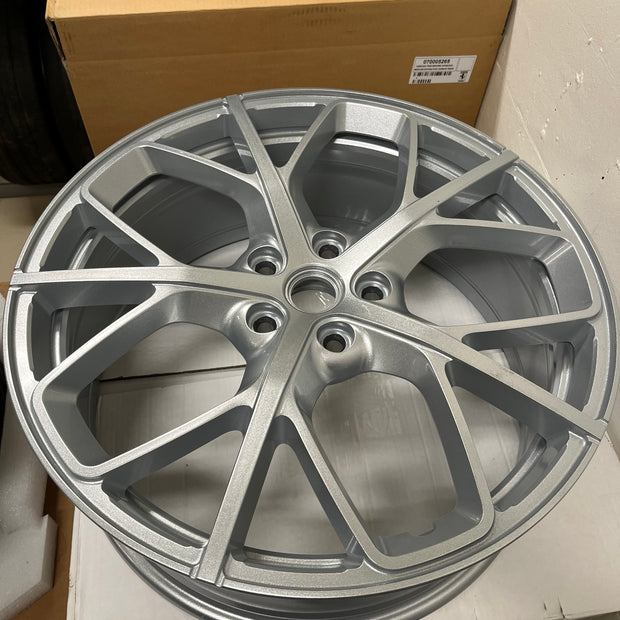 Ferrari OEM Silver Forged 20" Wheel Set - 70004983