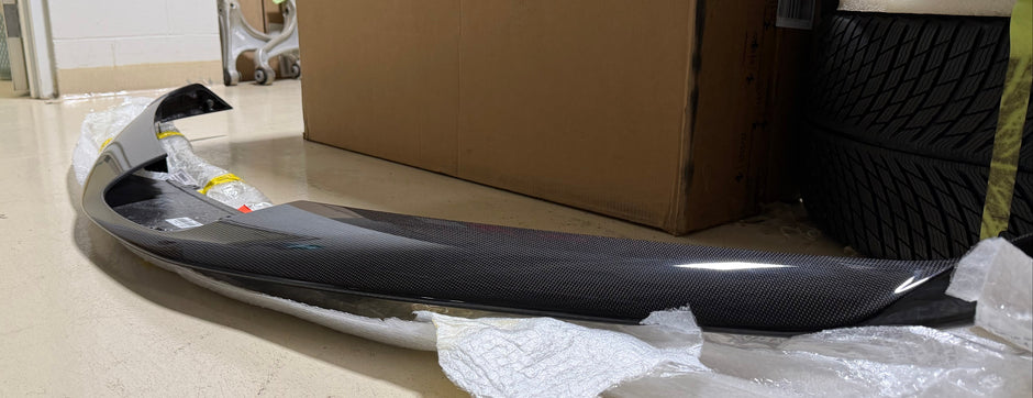 Ferrari OEM Carbon Fibre Centre Spoiler - 884512