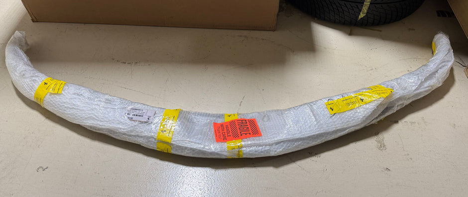Ferrari OEM Carbon Fibre Centre Spoiler - 884512