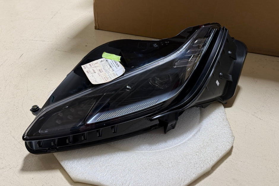 Ferrari Portofino LH Headlamp - 343476