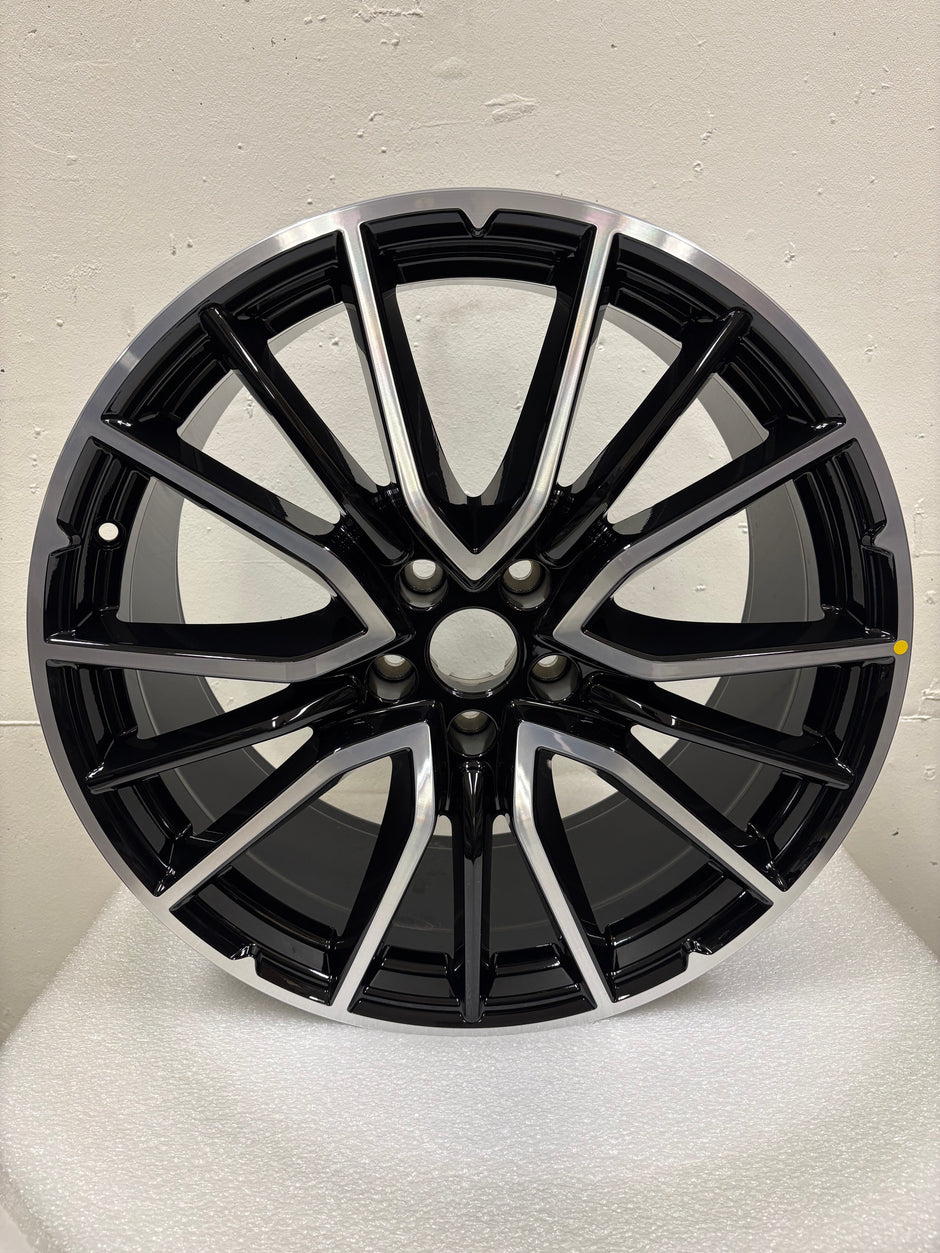 Maserati OEM 20" Wheel Set - 940001094 / 940001095
